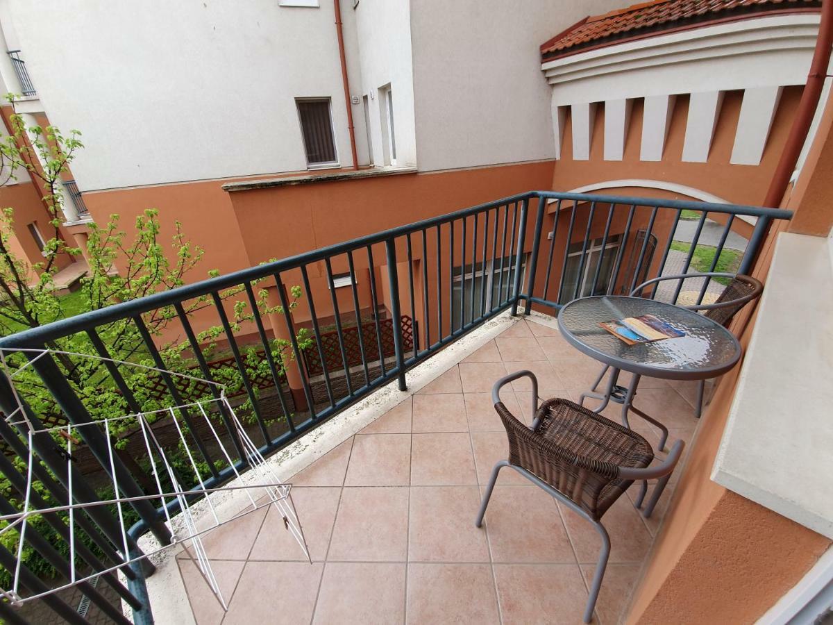 HajdúszoboszlóBaby Apartman公寓 外观 照片